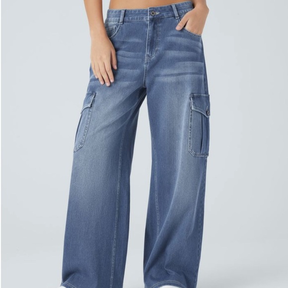 #007 Wide-Leg Blue Jeans - Picture 3 of 4